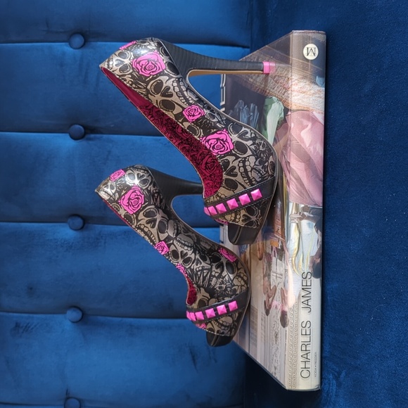 Iron Fist Ladies Muerte Punk Princess Platform in colour Pewter Metallic Size 6 - Picture 3 of 8